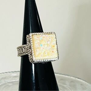 🆕 White druzy sterling silver 925 silver size 8 ring